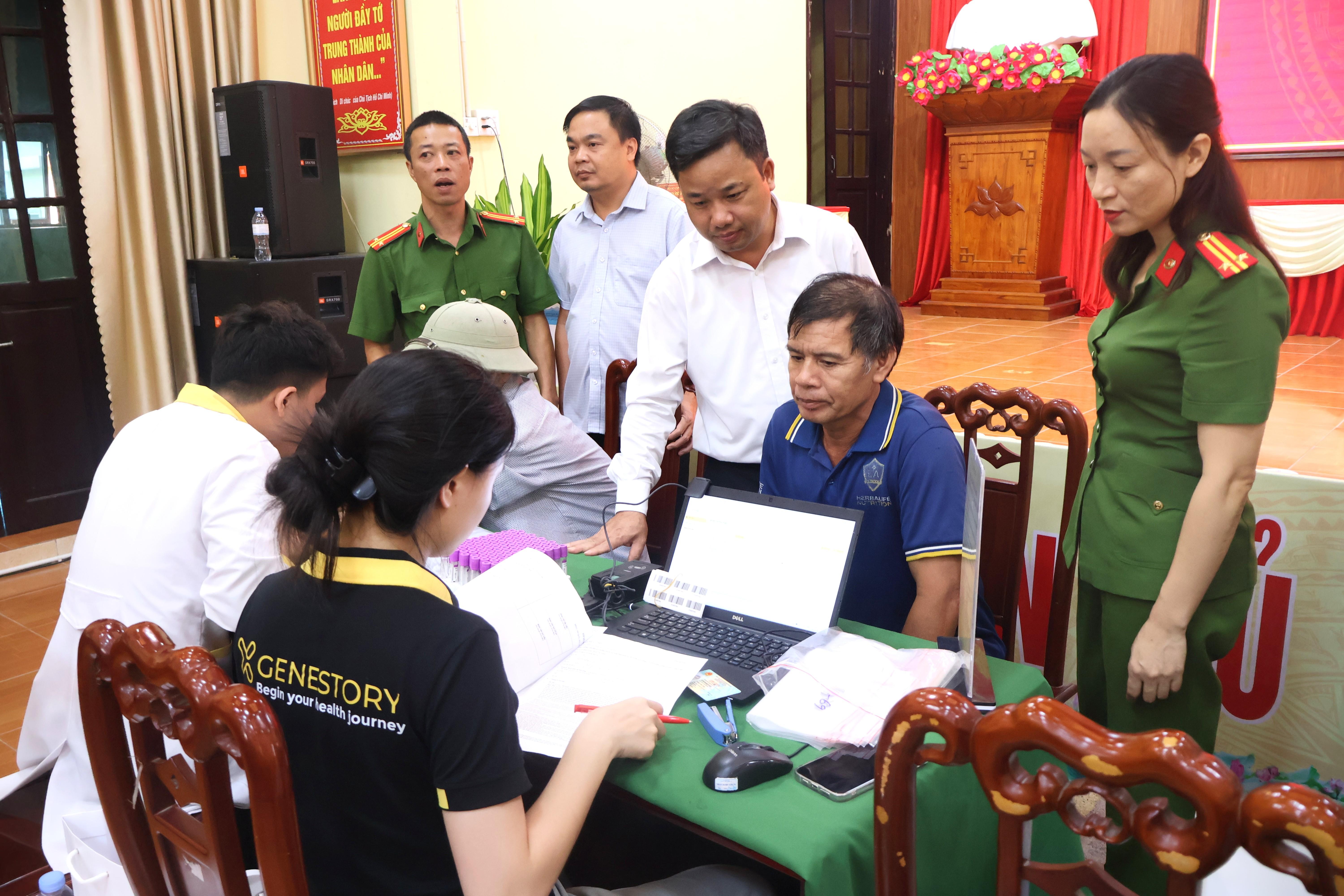 ld-tham-dong-vien-1782812497-78137.jpg
