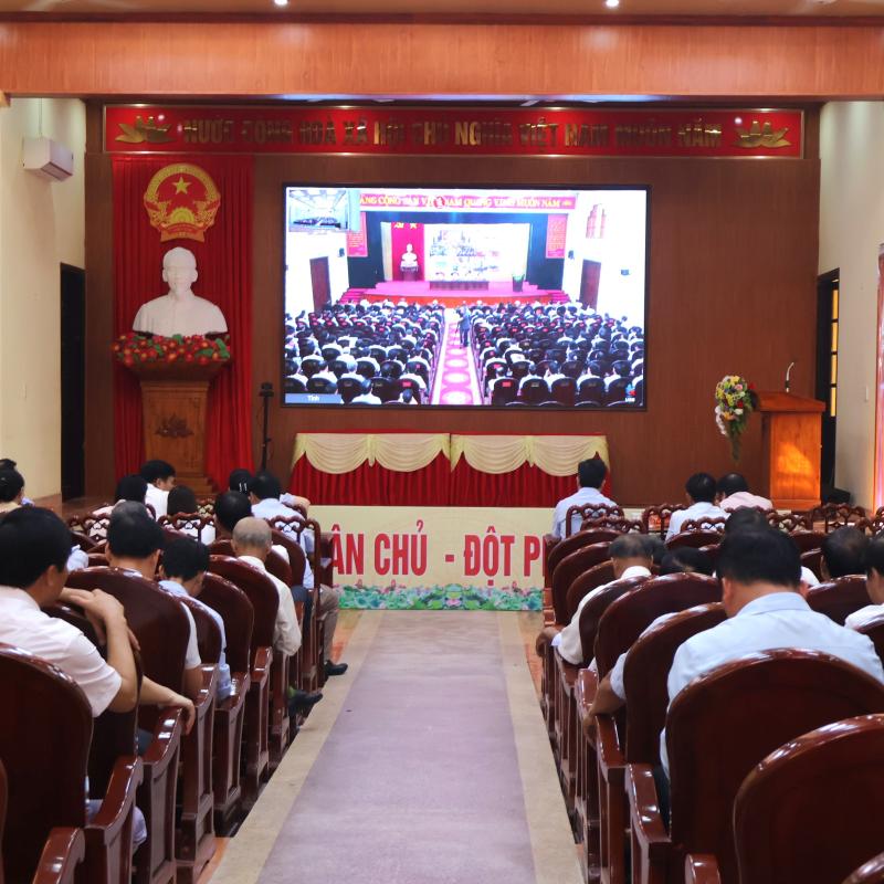 Xã Giao Bình tham dự Hội nghị sơ kết 1 năm vận hành bộ máy của hệ thống chính trị và mô hình chính quyền địa phương 2 cấp trên địa bàn tỉnh