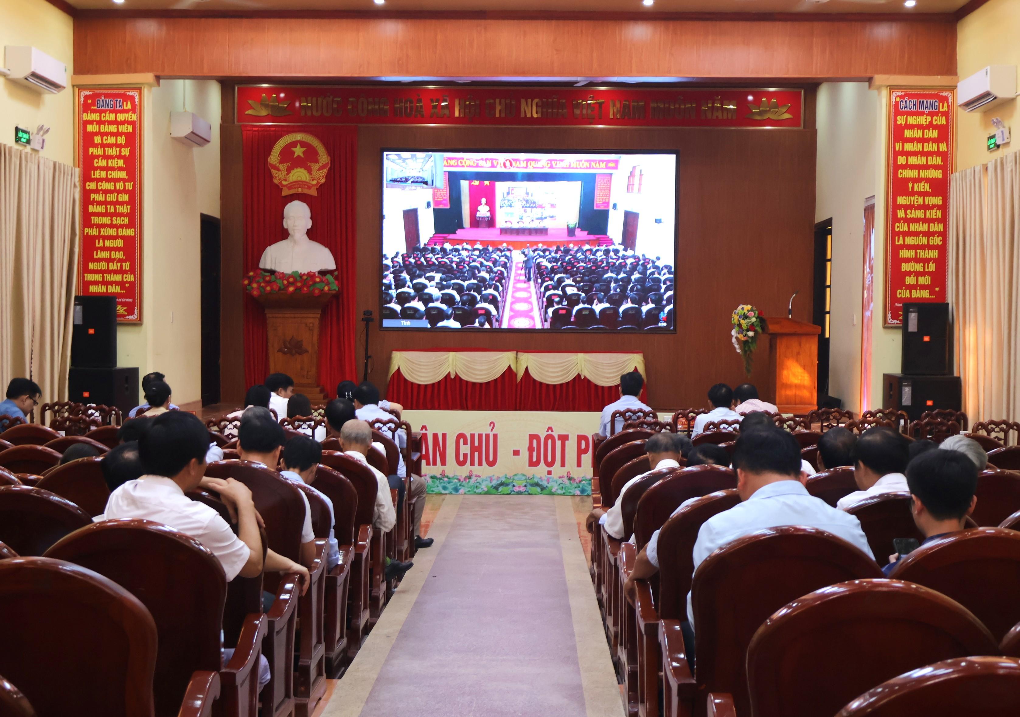 Xã Giao Bình tham dự Hội nghị sơ kết 1 năm vận hành bộ máy của hệ thống chính trị và mô hình chính quyền địa phương 2 cấp trên địa bàn tỉnh