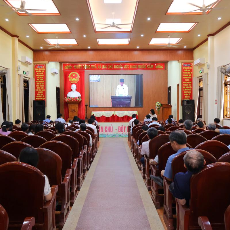 Xã Giao Bình tham dự Hội nghị trực tuyến nghiên cứu, học tập, quán triệt, tuyên truyền và triển khai thực hiện các văn bản của Trung ương và của Tỉnh