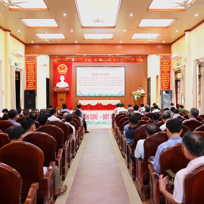 Xã Giao Bình tổ chức hội nghị triển khai kế hoạch tiêm phòng vắc xin cho đàn vật nuôi và thống nhất thời gian thi đấu các nội dung tiếp theo trong Đại hội TDTT xã lần thứ I năm 2026
