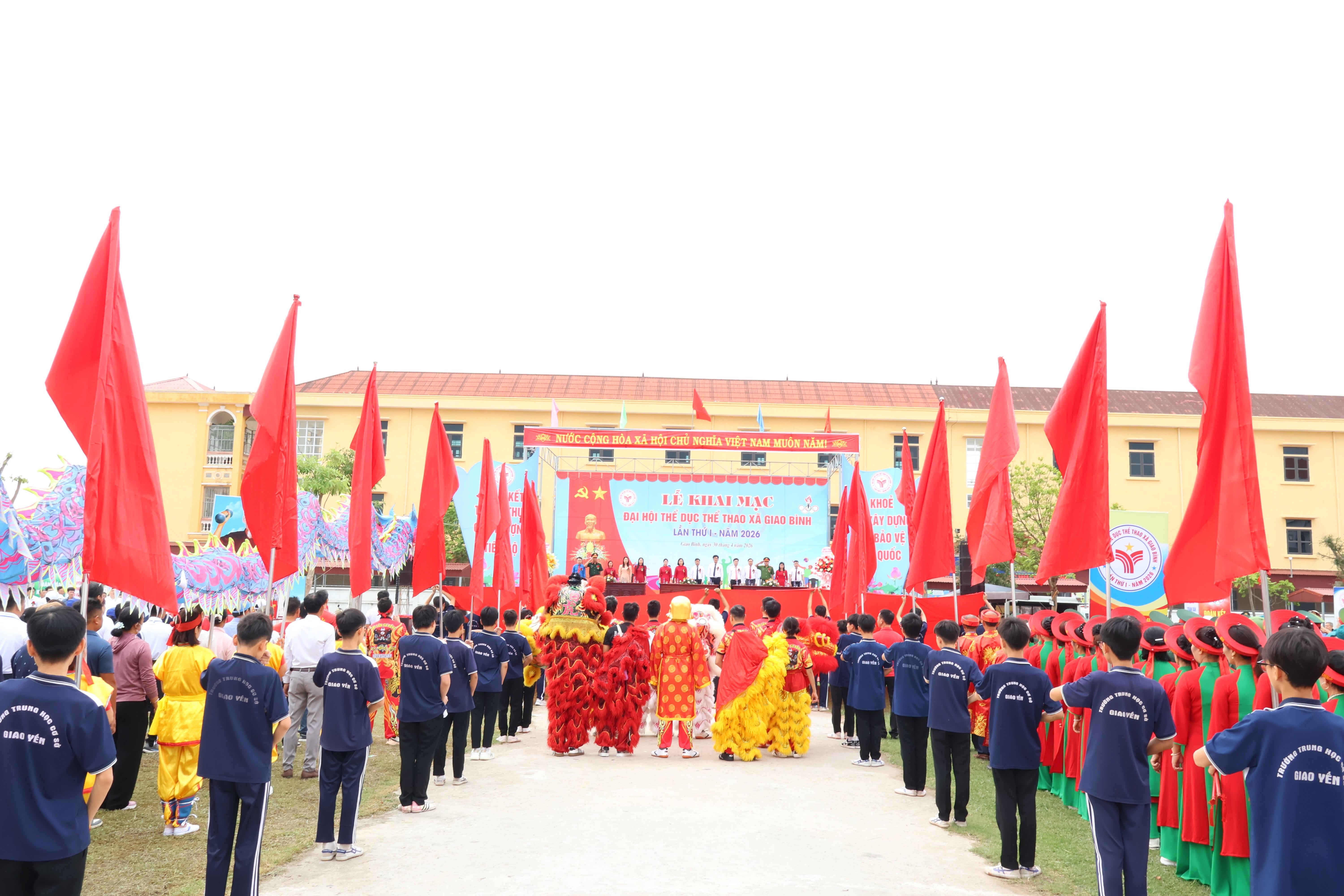toan-canh-chao-co-1777650323-878581.jpg