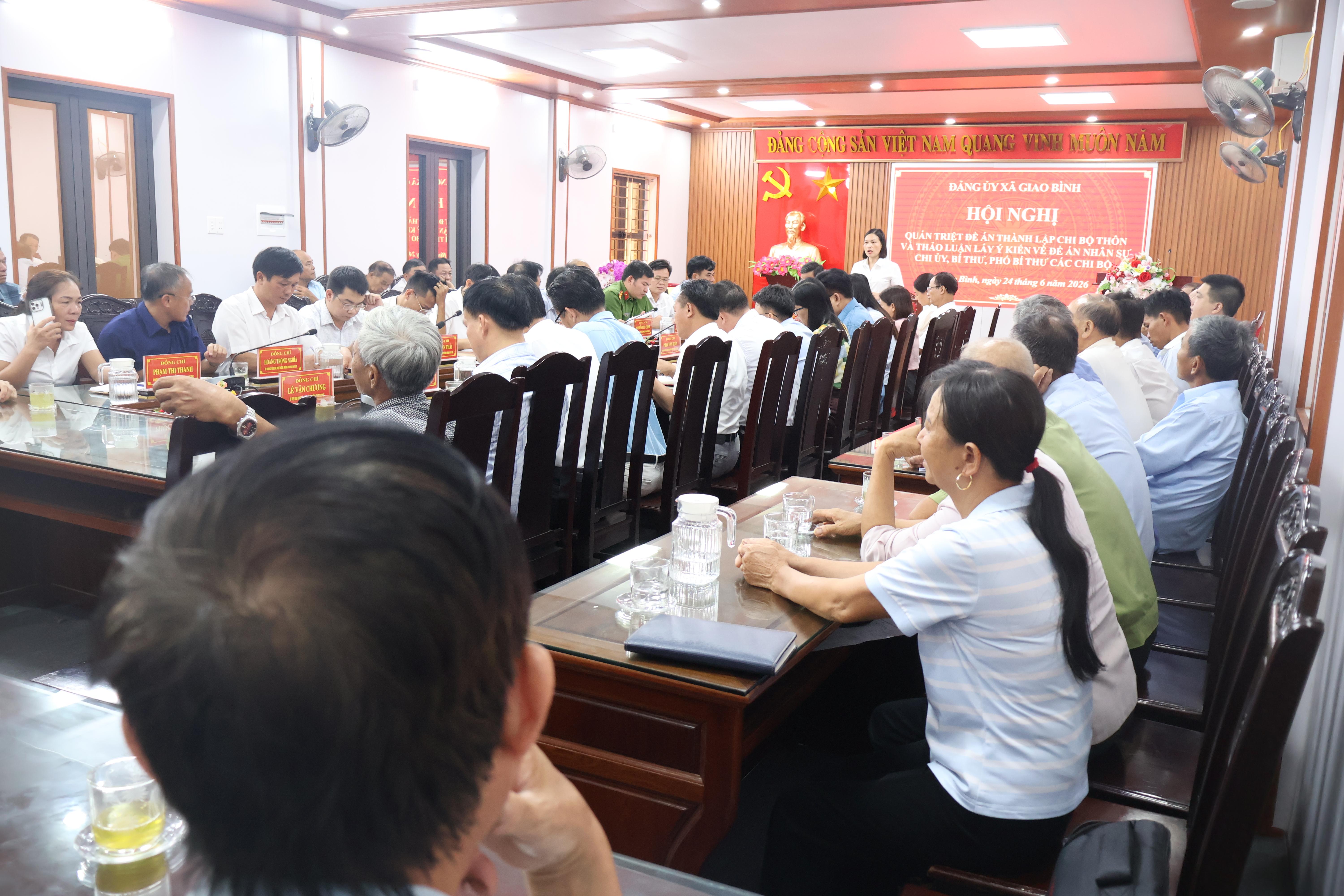 toan-canh-tu-duoi-1782355302-677329.jpg