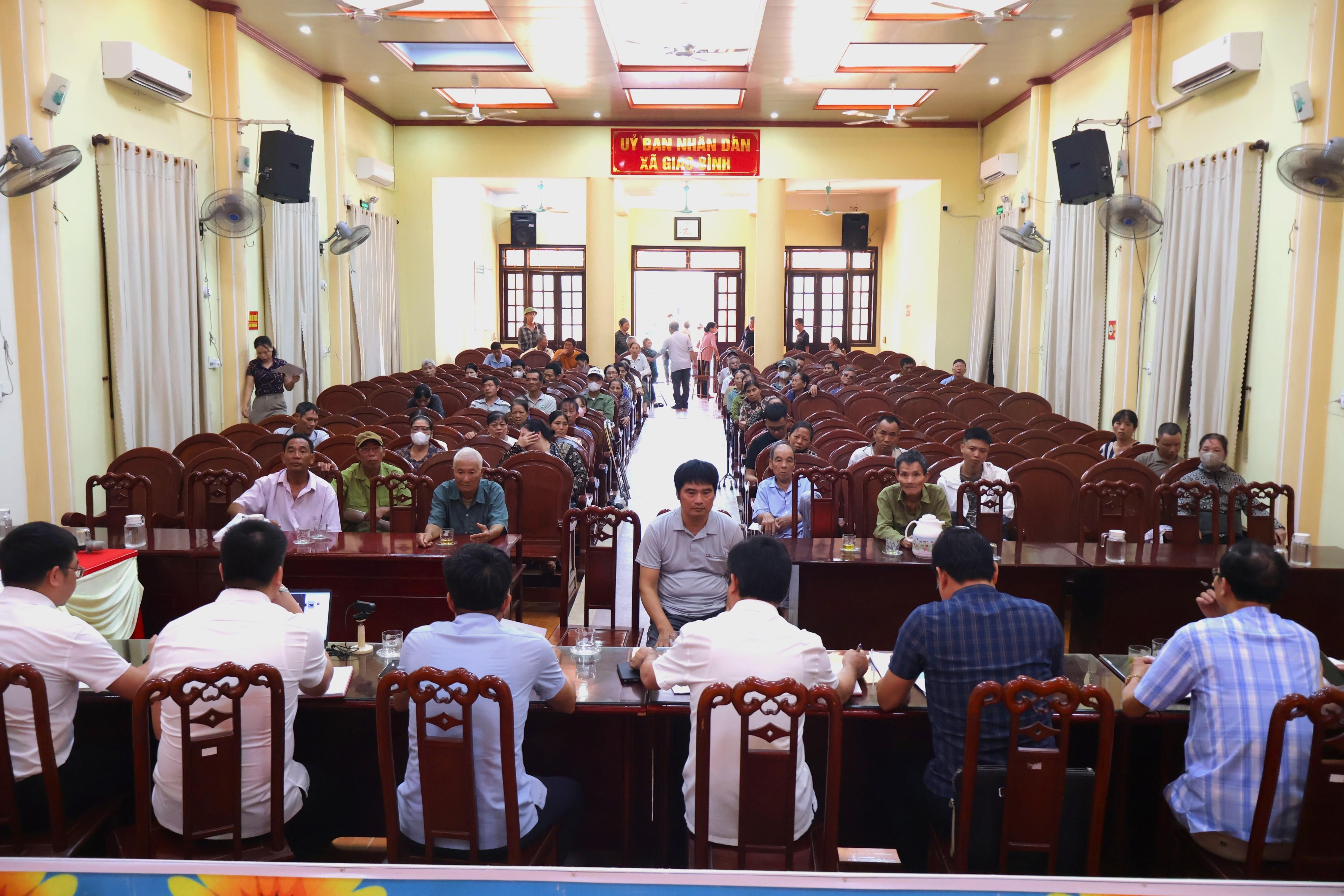 toan-canh-tu-tren-1-1779786113-149924.jpg