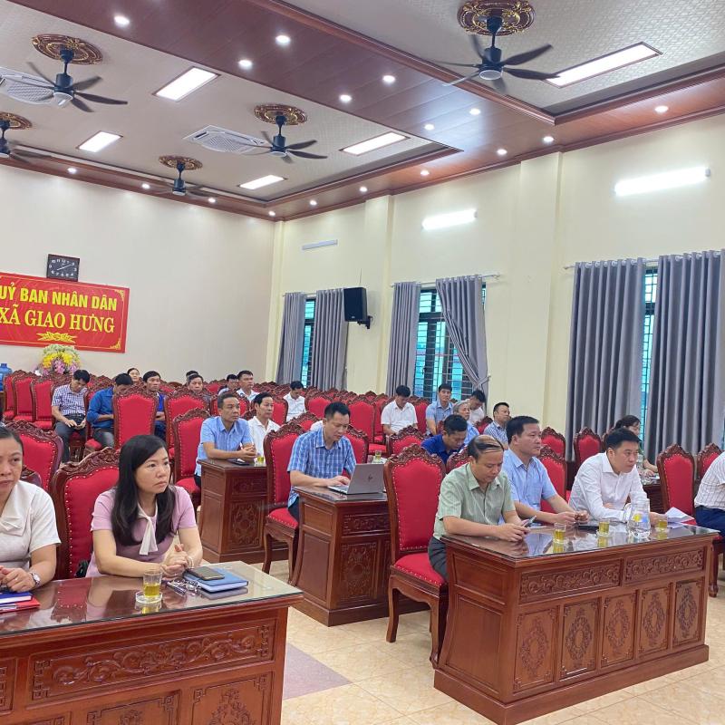 Xã Giao Hưng tham dự Hội nghị trực tuyến toàn quốc sơ kết 1 năm 6 tháng thực hiện Nghị quyết số 57-NQ/TW của Bộ Chính trị