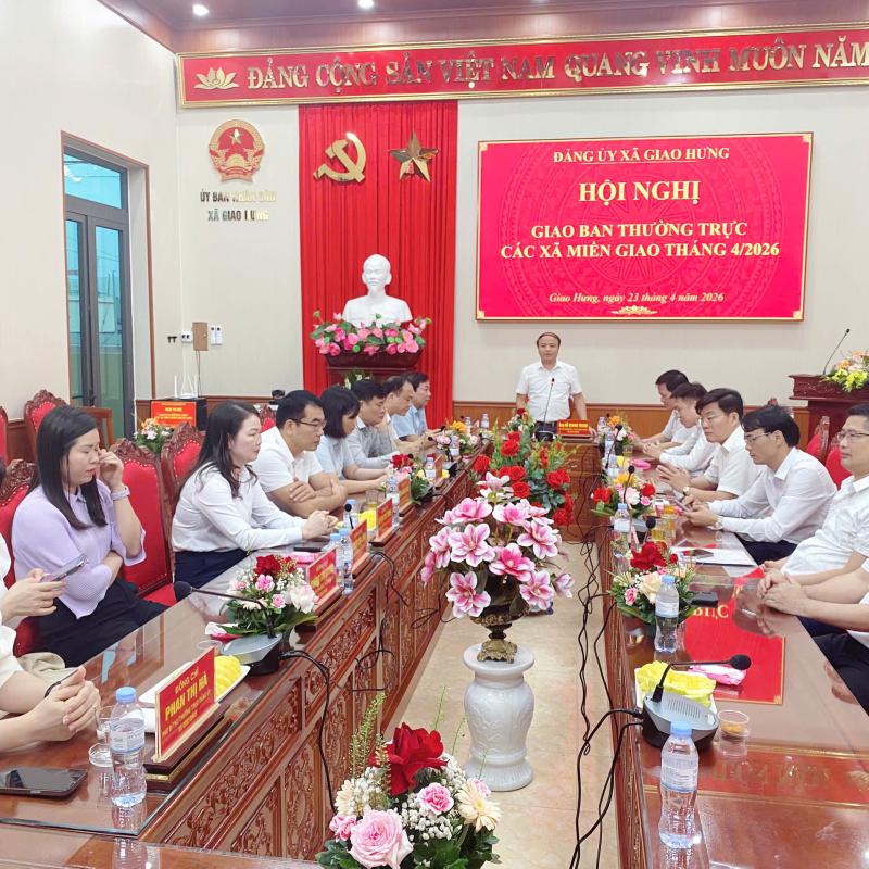 Hội nghị giao ban Thường trực 7 xã miền Giao