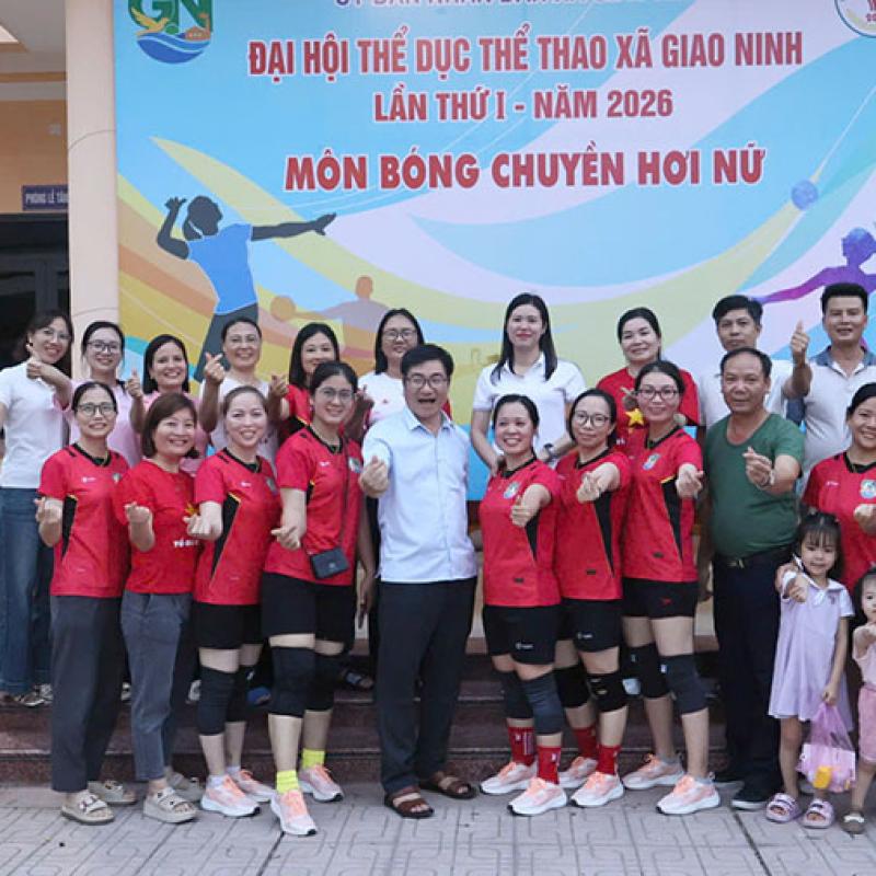 Đội cán bộ công chức xã Giao Ninh xuất sắc giành chức vô địch bóng chuyền hơi nữ tại Đại hội TDTT xã lần thứ nhất năm 2026