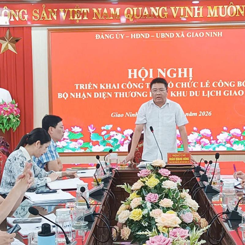 Đảng ủy, UBND xã Giao Ninh tổ chức hội nghị triển khai công bố bộ nhận diện thương hiệu Nổ hũ Kho tàng Dubai link moi biển Giao Ninh