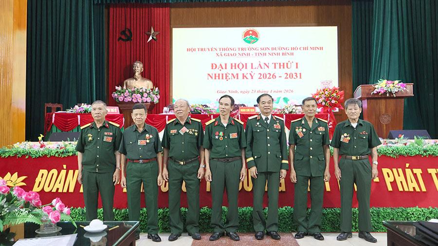 a-hoi-ts-24-1776996539-924796.jpg