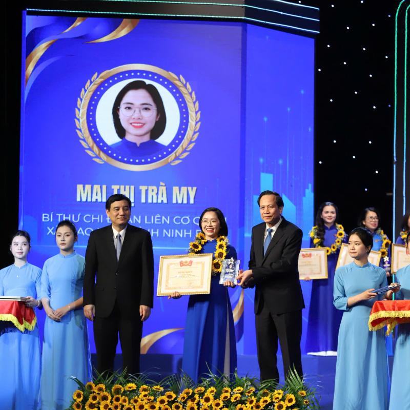 Đồng chí Mai Thị Trà My - Bí thư Chi đoàn Liên cơ quan xã Giao Ninh vinh dự là một trong 100 gương mặt tiêu biểu toàn quốc nhận giải tưởng Lý Tự Trọng năm 2026