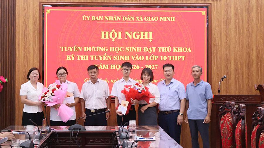 a-thu-khoa-8-s-1780966108-97823.jpg
