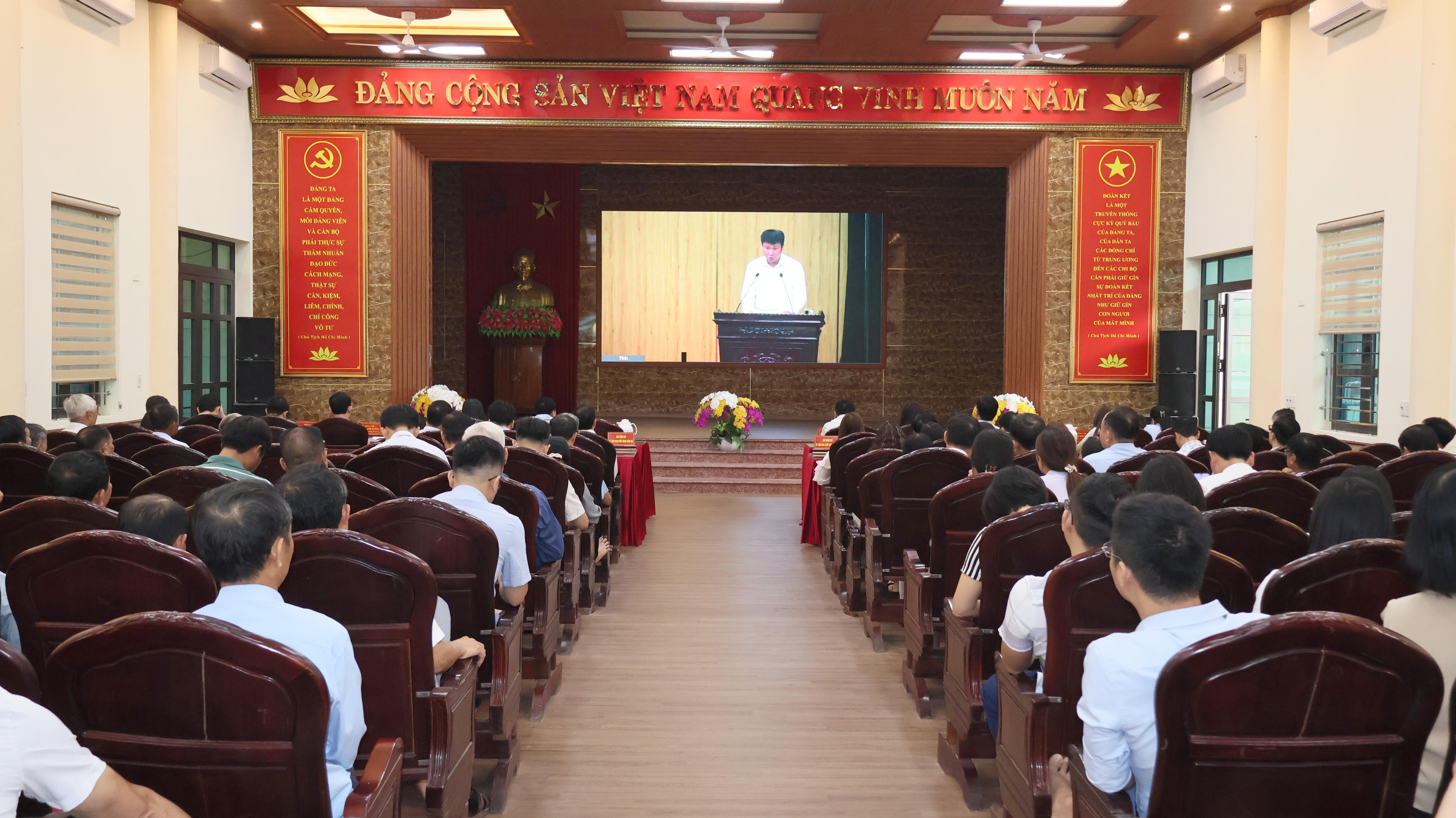 a-truc-tuyen-7-1775722272-864359.jpg