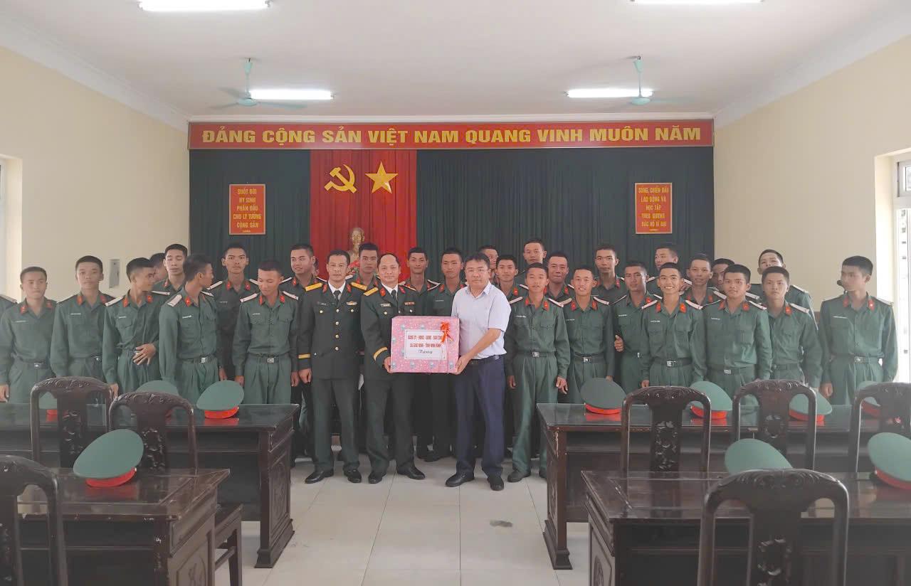 a-tuyen-the-15-s-1781066221-929496.jpg