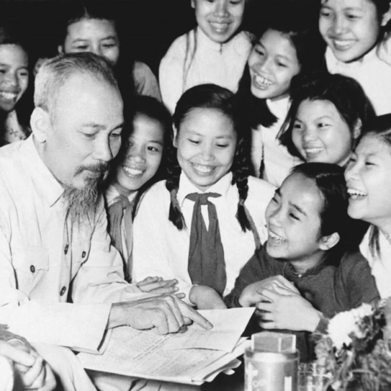 Kỷ niệm 136 năm ngày sinh nhật Chủ tịch Hồ Chí Minh (19/5/1890-19/5/2026) - Vị lãnh tụ kính yêu của dân tộc Việt Nam