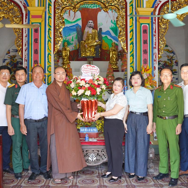 Địa phương xã Giao Phúc tổ chức Đoàn đi thăm, chúc mừng Đại lễ Phật đản Phật lịch 2570 và Mùa an cư kết hạ năm 2026 tại chùa Hà Phúc