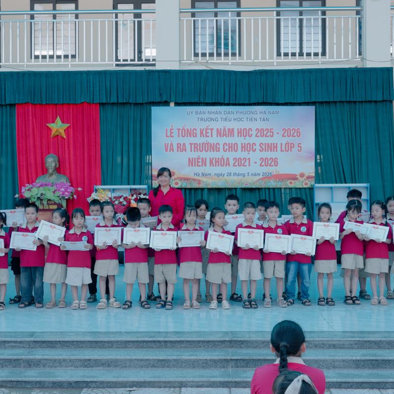 Trường Tiểu học Tiên Tân tổ chức lễ tổng kết năm học 2025-2026 và ra trường cho học sinh lớp 5 niên khoá 2021-2026.