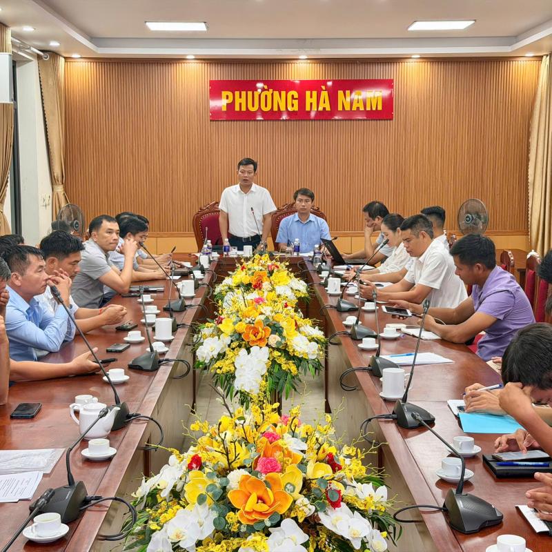 Đảng uỷ, UBND phường Hà Nam tổ chức hội nghị nghe các đơn vị báo cáo về tình hình triển khai thực hiện các dự án Bắn Cá Dubai palace công trên địa bàn phường.