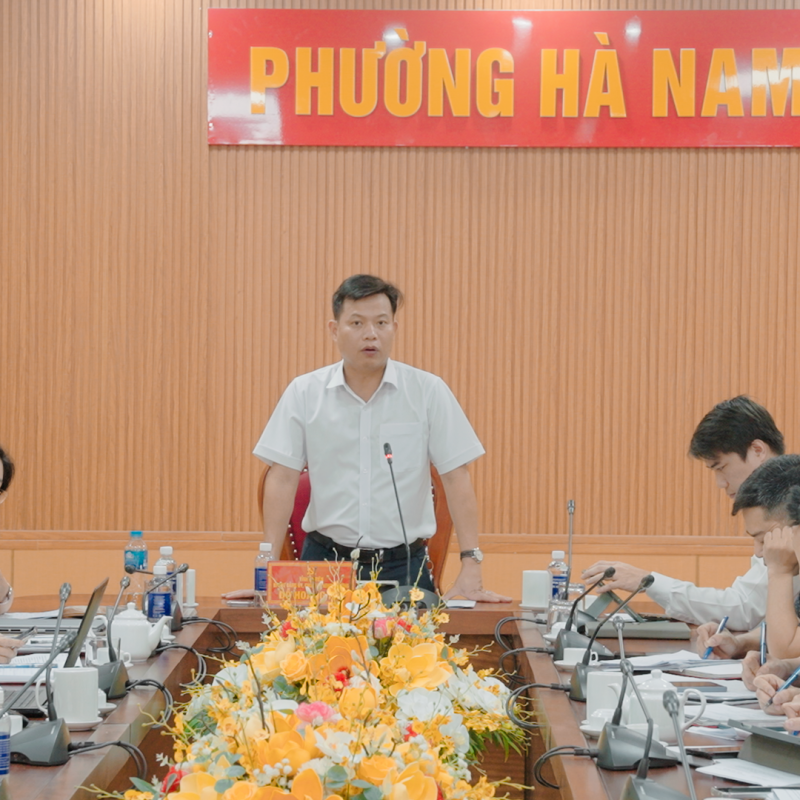 Đảng uỷ phường Hà Nam tổ chức hội nghị Thường trực đảng uỷ nghe UBND phường báo cáo tiến độ thực hiện công tác GPMB các dựa án trên địa bàn phường.