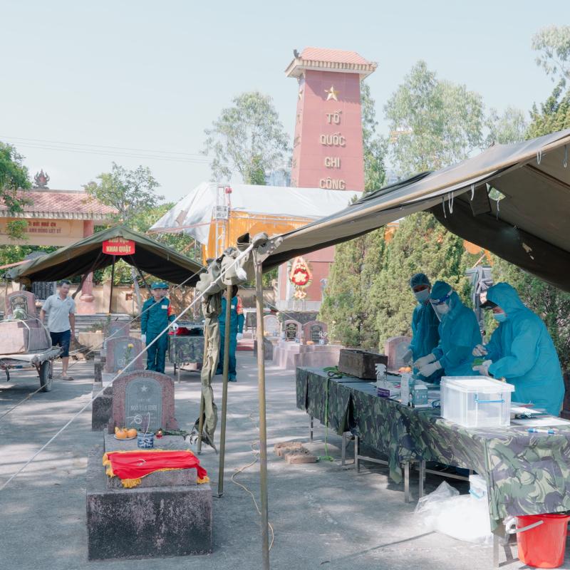 PHƯỜNG HÀ NAM TỔ CHỨC LẤY MẪU HÀI CỐT LIỆT SĨ CHƯA CÓ THÔNG TIN TẠI NGHĨA TRANG LIỆT SĨ TIÊN HIỆP VÀ NGHĨA TRANG LIỆT SĨ LAM HẠ.