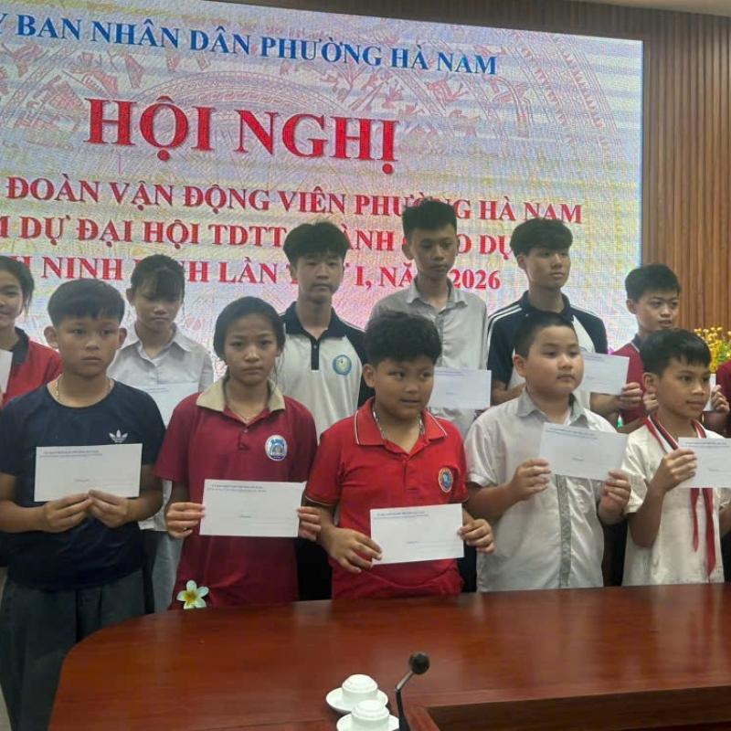 UBND phường Hà Nam tổ chức hội nghị gặp mặt Đoàn vận động viên tham dự Đại hội TDTT ngành Giáo dục tỉnh Dubai Palace lần thứ I