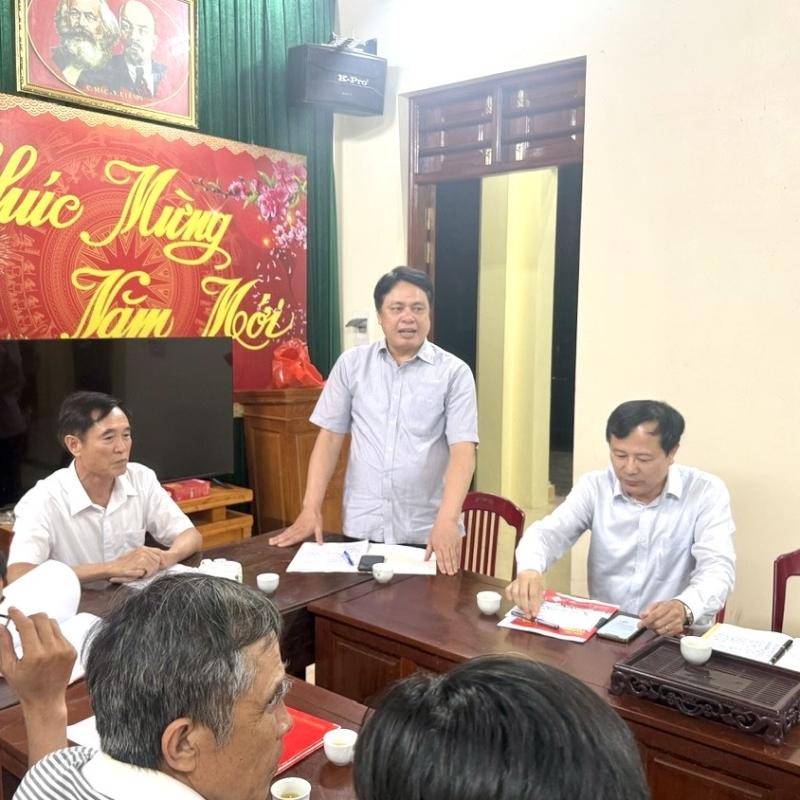 Đồng chí Trần Minh Thắng- UV BTV Tỉnh ủy, Bí thư Đảng ủy, Chủ tịch HĐND phường Nam Định; đồng chí Đinh Xuân Hùng- UV BCH Đảng bộ tỉnh, Bí thư Đảng ủy, Chủ tịch HĐND phường Hồng Quang dự sinh hoạt chi bộ thường kỳ tháng 4/2026 tại Chi bộ TDP Bàn Thạch