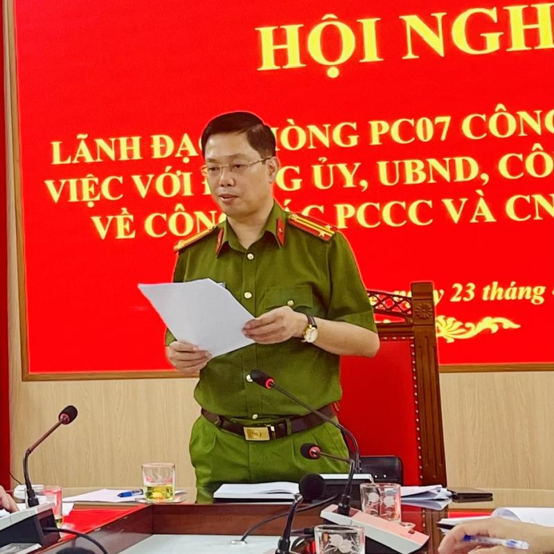 Lãnh đạo phòng PC07 Công an tỉnh làm việc với Đảng ủy, UBND, Công an phường Hồng Quang về công tác phòng cháy chữa cháy và cứu nạn cứu hộ năm 2026