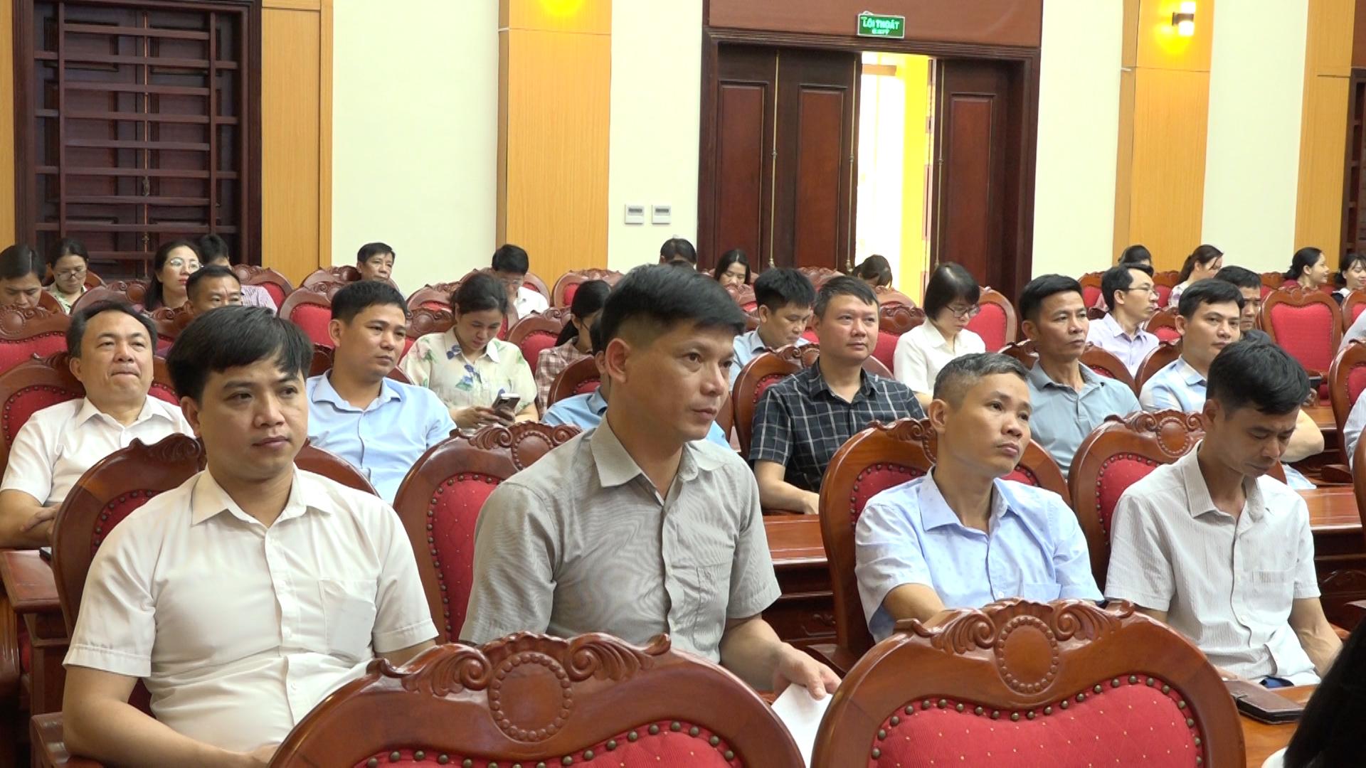 cac-dai-bieu-nghiem-tuc-tiep-thu-cac-chi-thi-nghi-quyet-ket-luan-cua-hoi-nghi-truc-tuyen-1775789624-.jpg