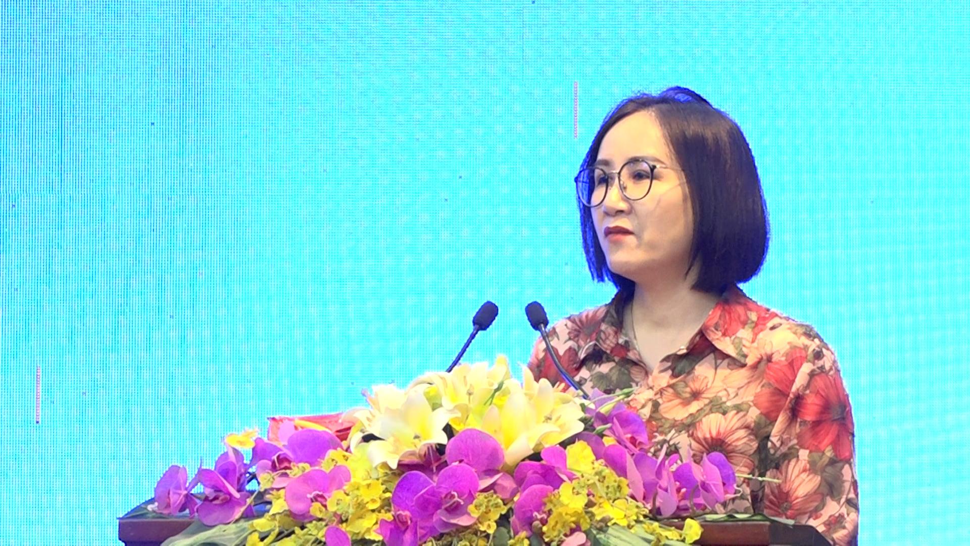 dai-dien-phong-van-hoa-thong-tin-ban-tuyen-giao-va-dan-van-tinh-uy-truyen-dat-noi-dung-chuyen-de-178.jpg