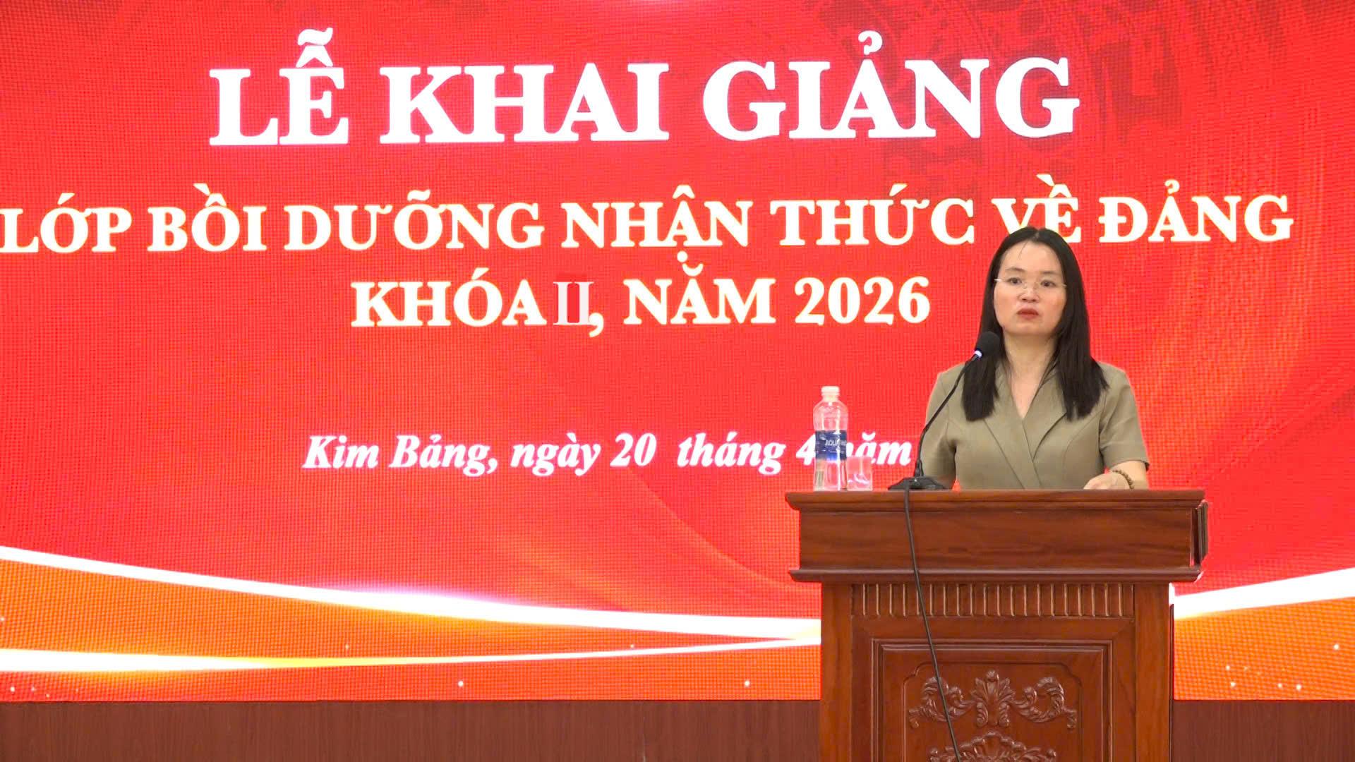 dong-chi-tran-thi-ha-pho-bi-thu-thuong-truc-phat-bieu-tai-le-khai-giang-1777427009-49180.jpg