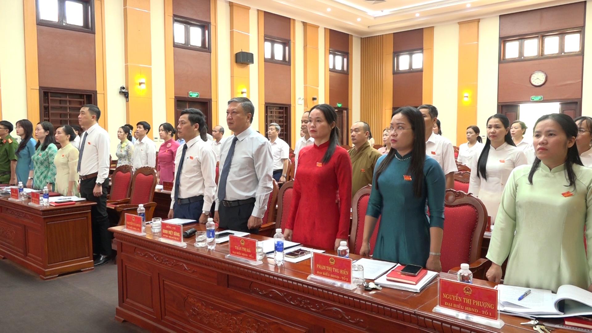 ky-hop-dien-ra-trong-khong-khi-trang-nghiem-va-tinh-than-cao-1-1782290842-310898.jpg