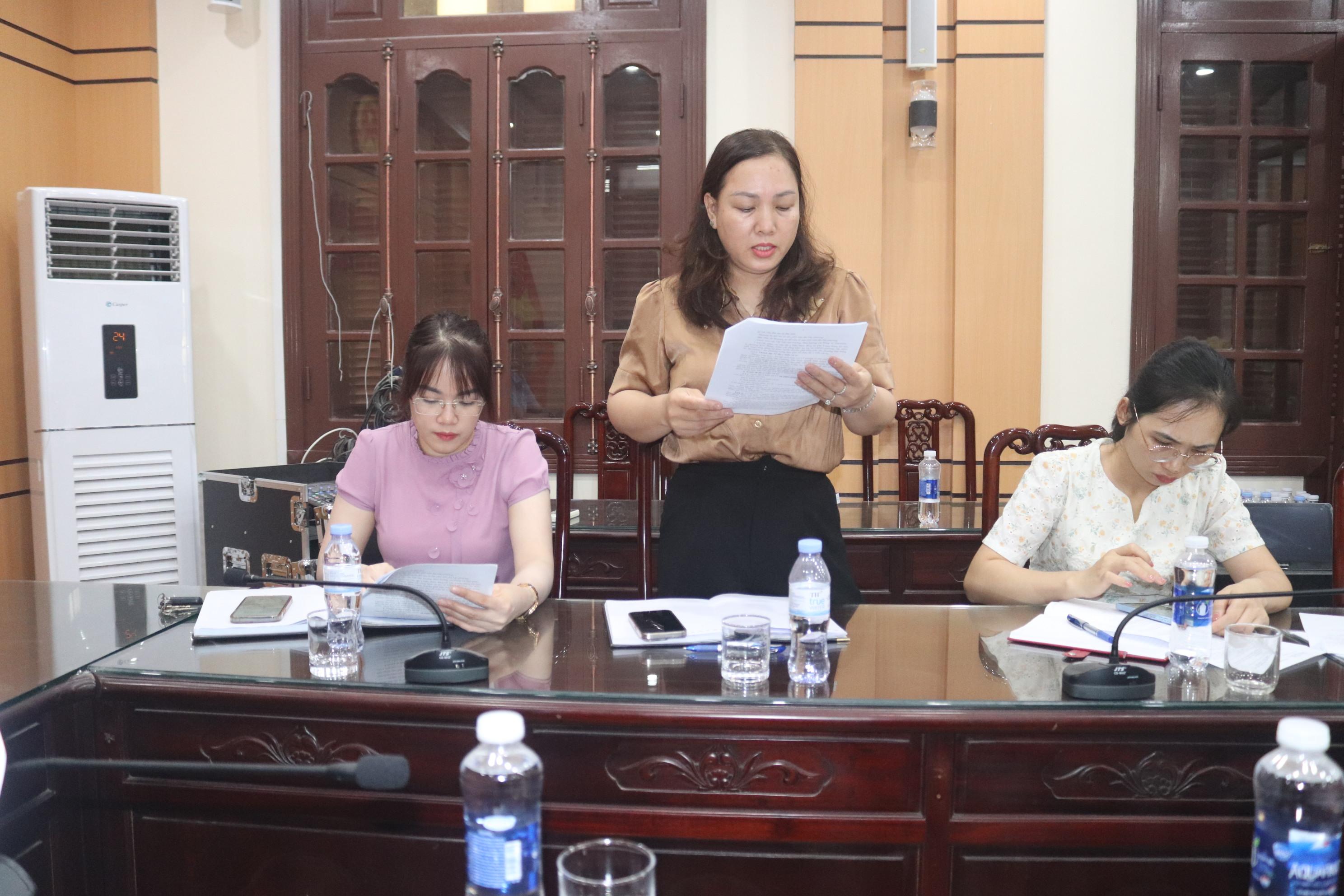 lanh-dao-phong-van-hoa-xa-hoi-trinh-bay-ke-hoach-to-chuc-lay-y-kien-cu-tri-1782185499-435483.jpg
