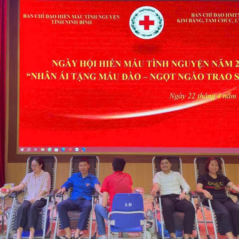 TÌNH NGUYỆN VIÊN PHƯỜNG KIM BẢNG THAM GIA NGÀY HỘI HIẾN MÁU TÌNH NGUYỆN NĂM 2026