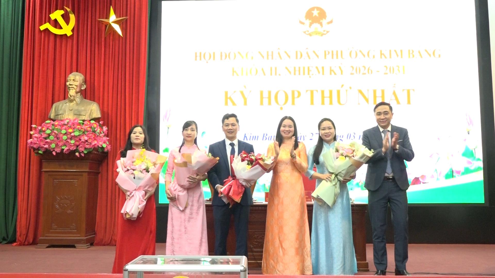 ra-mat-chu-tich-pho-chu-tich-hdnd-va-truong-cac-ban-hdnd-phuong-kim-bang-khoa-ii-nhiem-ky-2026-2031-.jpg