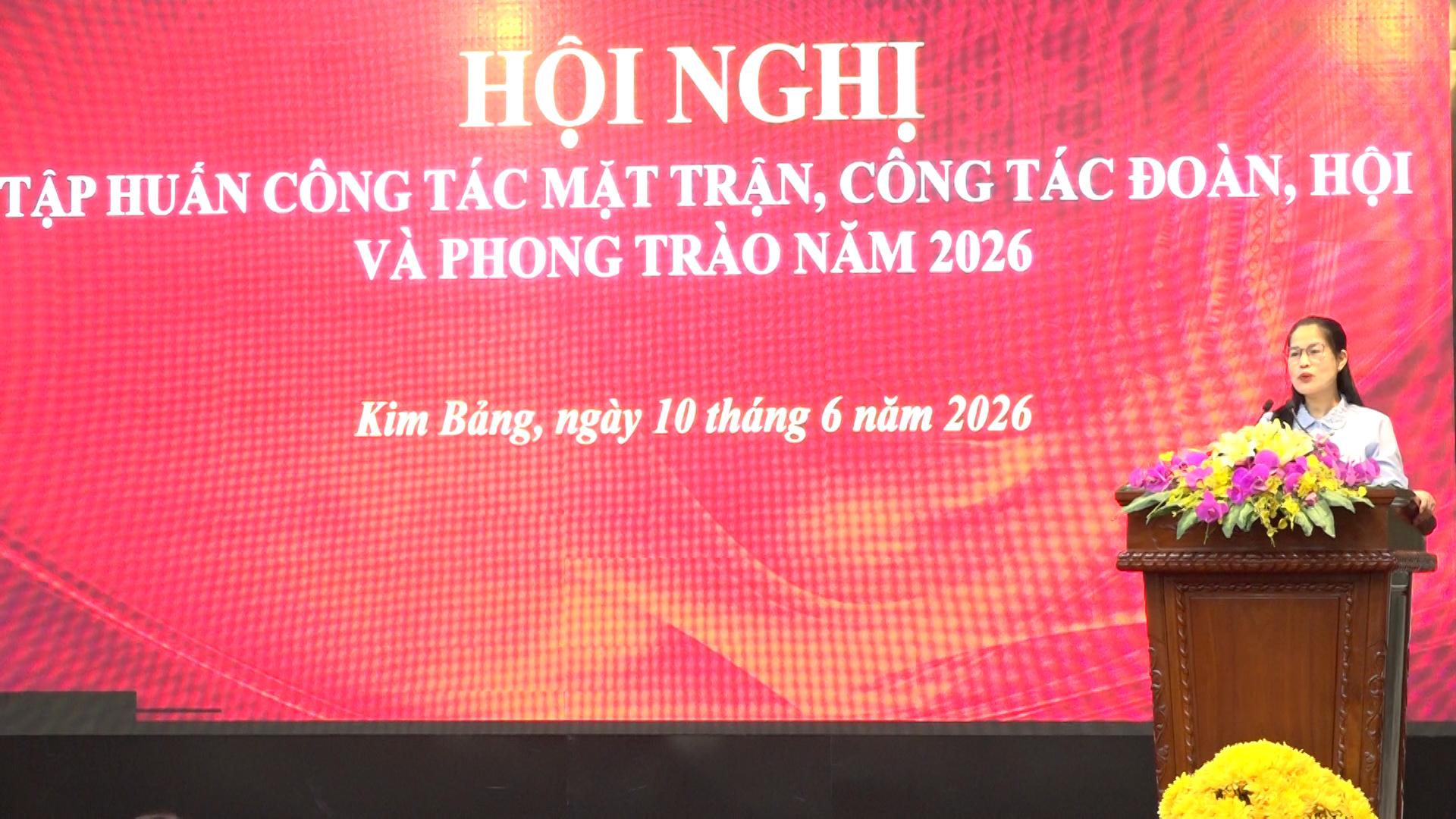 tran-thi-thoa-pho-chu-tich-uy-ban-mttq-viet-nam-tinh-truyen-dat-noi-dung-vai-tro-giam-sat-va-phan-bi.jpg