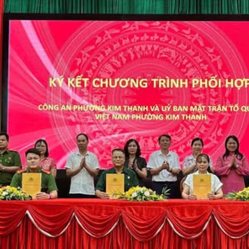 KÝ CAM KẾT PHỐI HỢP VÀ RA MẮT MÔ HÌNH “CỔNG TRƯỜNG AN TOÀN GIAO THÔNG”