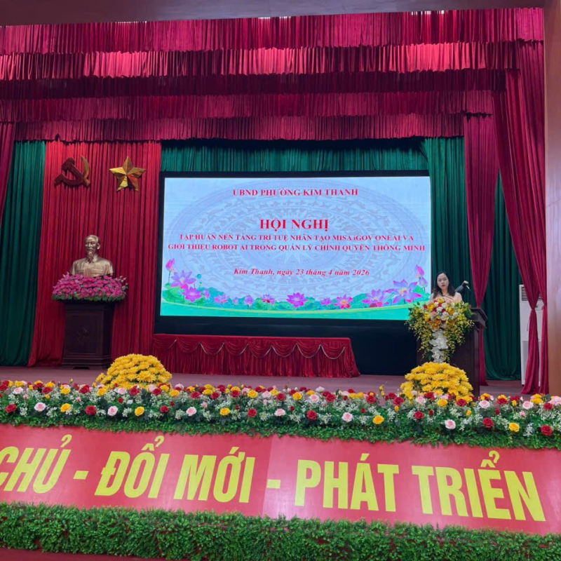 Hội nghị tập huấn ứng dụng nền tảng trí tuệ nhân tạo và giới thiệu Robot AI trong quản lý chính quyền thông minh năm 2026