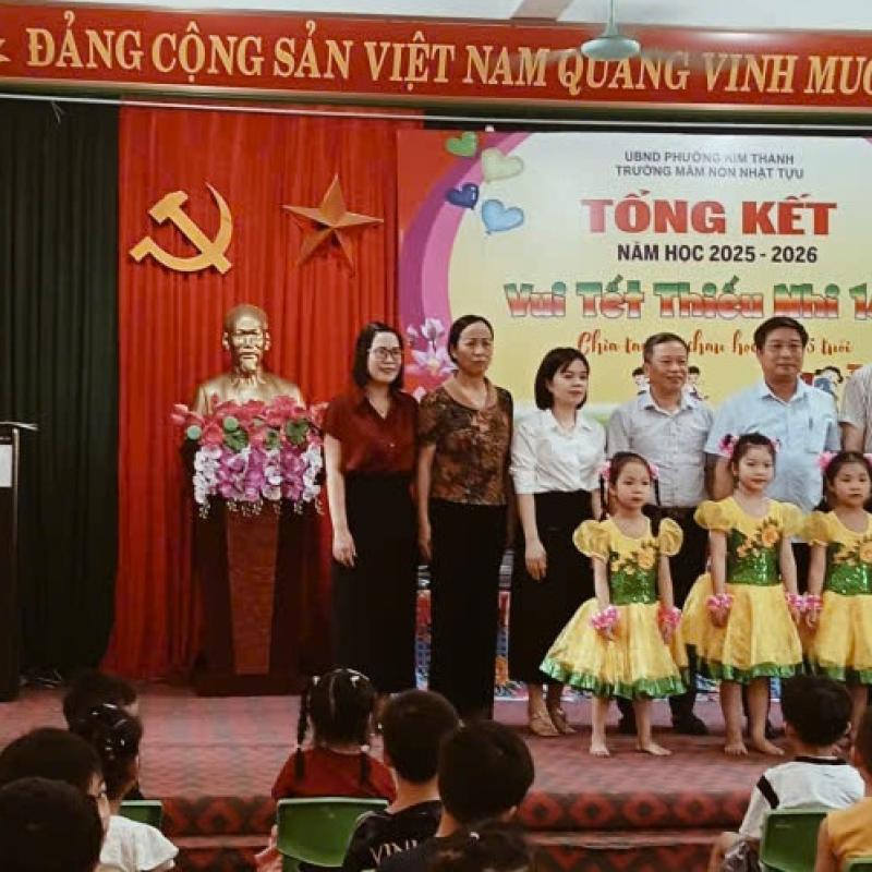Phường Kim Thanh tổ chức các đoàn thăm, tặng quà cho trẻ em nhân ngày Quốc tế thiếu nhi 1/6