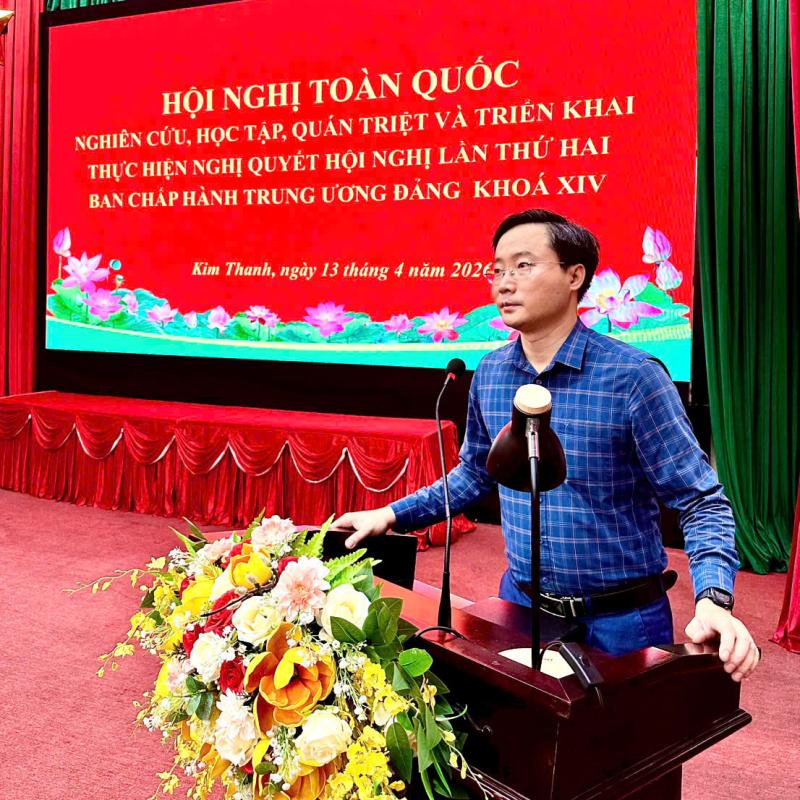 Hội nghị toàn quốc nghiên cứu, học tập, quán triệt và triển khai thực hiện Nghị quyết Hội nghị lần thứ hai Ban Chấp hành Trung ương Đảng khóa XIV
