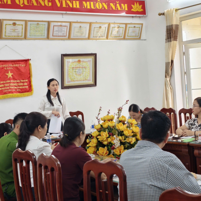 Đoàn kiểm tra liên ngành phường Lê Hồ kiểm tra công tác an toàn thực phẩm tại các cơ sở chế biến suất ăn sẵn, bếp ăn các trường mầm non trên địa bàn