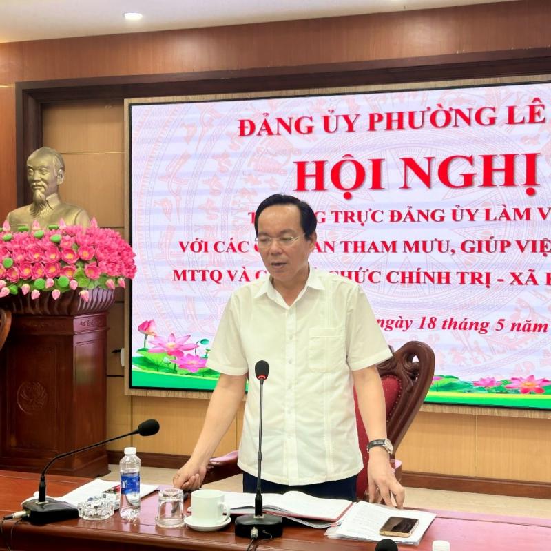 Thường trực Đảng ủy phường làm việc với các cơ quan tham mưu, giúp việc Đảng ủy, MTTQ Việt Nam và các tổ chức chính trị - xã hội phường