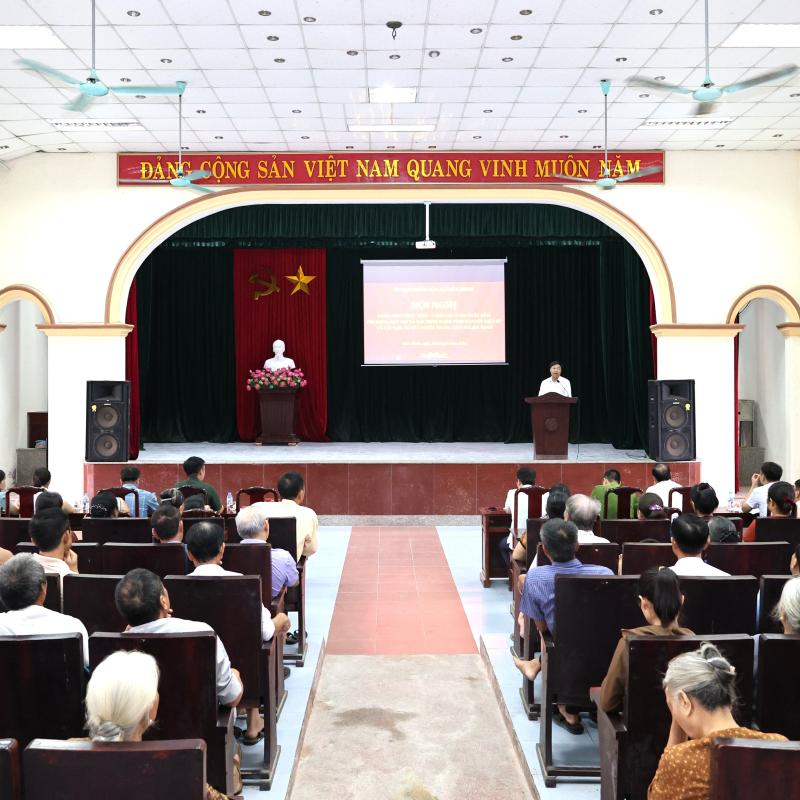 UBND xã Liên Minh gặp mặt thân nhân liệt sĩ triển khai kế hoạch tổ chức lấy mẫu hài cốt liệt sĩ đối với các mộ chưa xác định được thông tin và chủ trương cải tạo Nghĩa trang liệt sĩ Liên Minh.