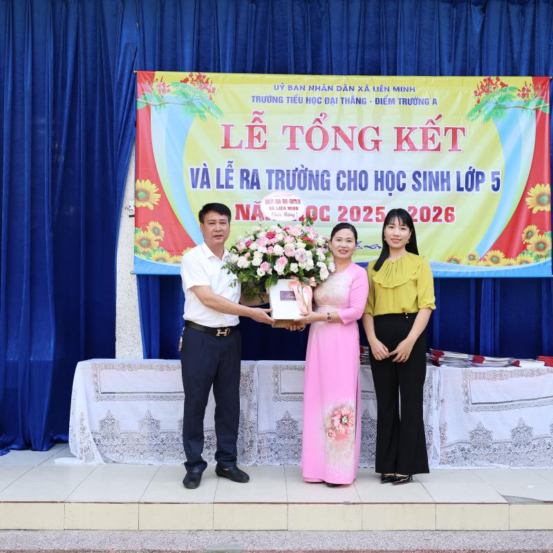 Đồng chí Phạm Trí Dũng, Phó Chủ tịch UBND xã dự Lễ tổng kết năm học 2025 – 2026 tại Trường Tiểu học Đại Thắng