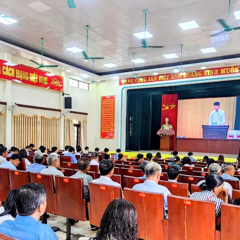 XÃ LIÊN MINH THAM DỰ HỘI NGHỊ TRỰC TUYẾN NGHIÊN CỨU, HỌC TẬP, QUÁN TRIỆT, TUYÊN TRUYỀN VÀ TRIỂN KHAI THỰC HIỆN CÁC VĂN BẢN CỦA TRUNG ƯƠNG VÀ CỦA TỈNH NINH BÌNH.