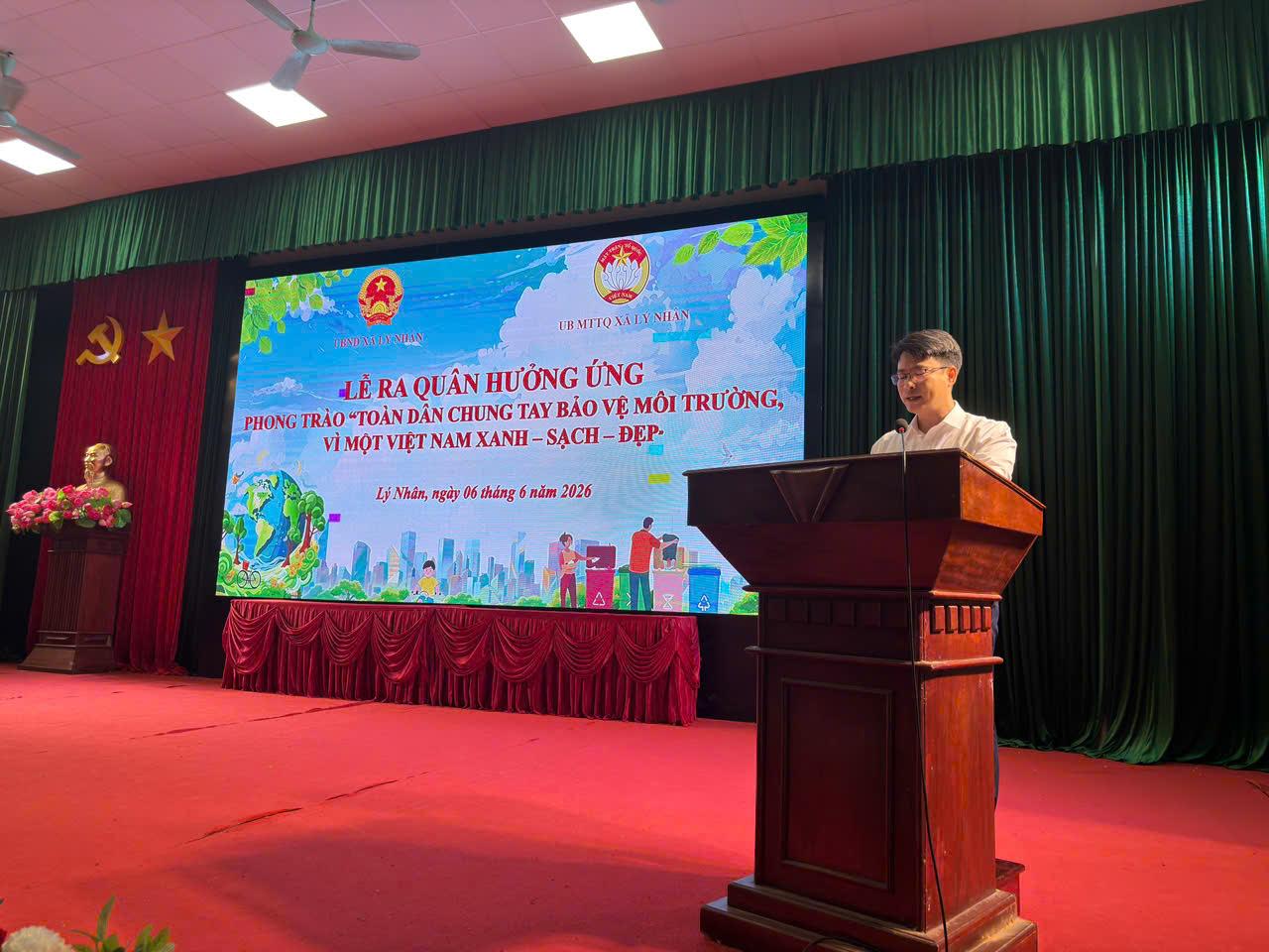 Lễ ra quân hưởng ứng Phong trào “Toàn dân chung tay bảo vệ môi trường, vì một Việt Nam xanh - sạch - đẹp”