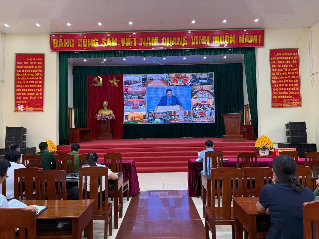 XÃ LÝ NHÂN THAM DỰ HỘI NGHỊ TRỰC TUYẾN TOÀN QUỐC VỀ CÔNG TÁC PHÒNG, CHỐNG THIÊN TAI NĂM 2026
