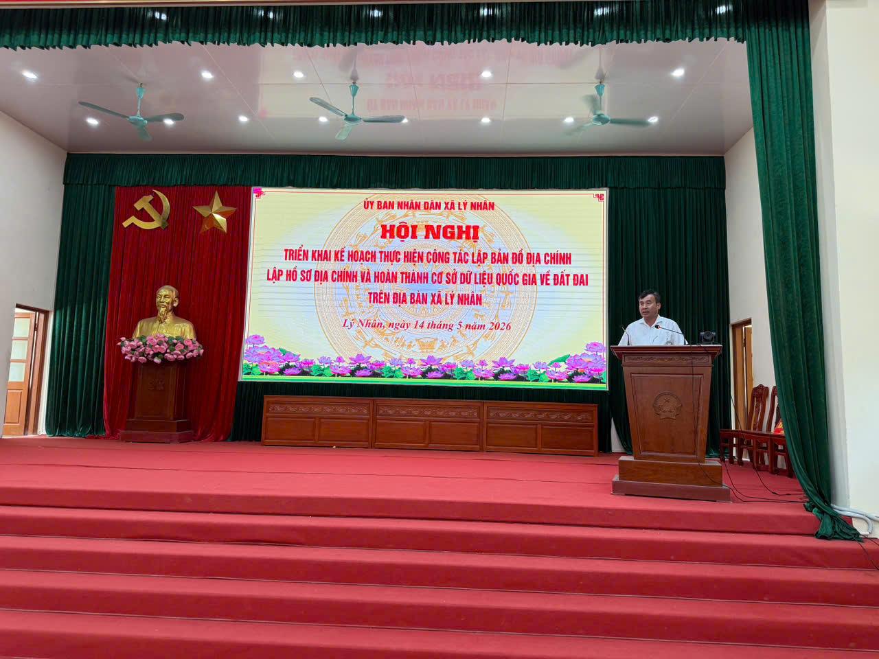 UBND XÃ LÝ NHÂN TRIỂN KHAI KẾ HOẠCH XÂY DỰNG CƠ SỞ DỮ LIỆU ĐẤT ĐAI TRÊN ĐỊA BÀN XÃ