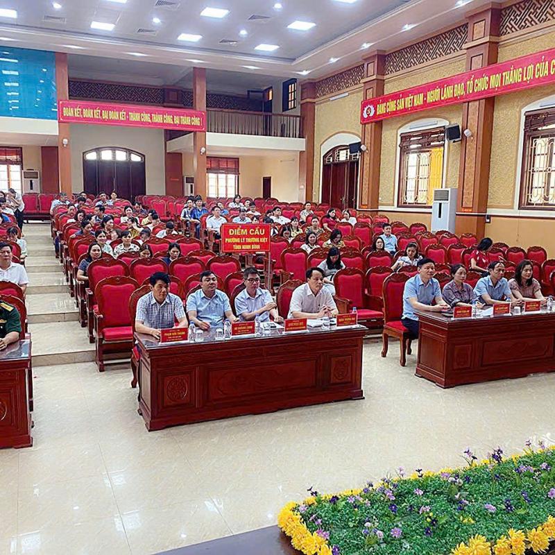 HỘI NGHỊ TRỰC TUYẾN NGHIÊN CỨU, HỌC TẬP, QUÁN TRIỆT, TUYÊN TRUYỀN VÀ TRIỂN KHAI THỰC HIỆN CÁC VĂN BẢN CỦA TRUNG ƯƠNG VÀ TỈNH NINH BÌNH