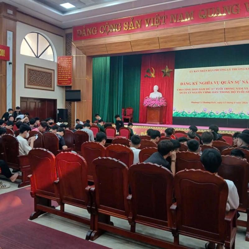 HỘI ĐỒNG NGHĨA VỤ QUÂN SỰ PHƯỜNG LÝ THƯỜNG KIỆT, BỘ CHỈ HUY QUÂN SỰ TỈNH TỈNH NINH BÌNH TỔ CHỨC ĐĂNG KÝ NGHĨA VỤ QUÂN SỰ TUỔI 17