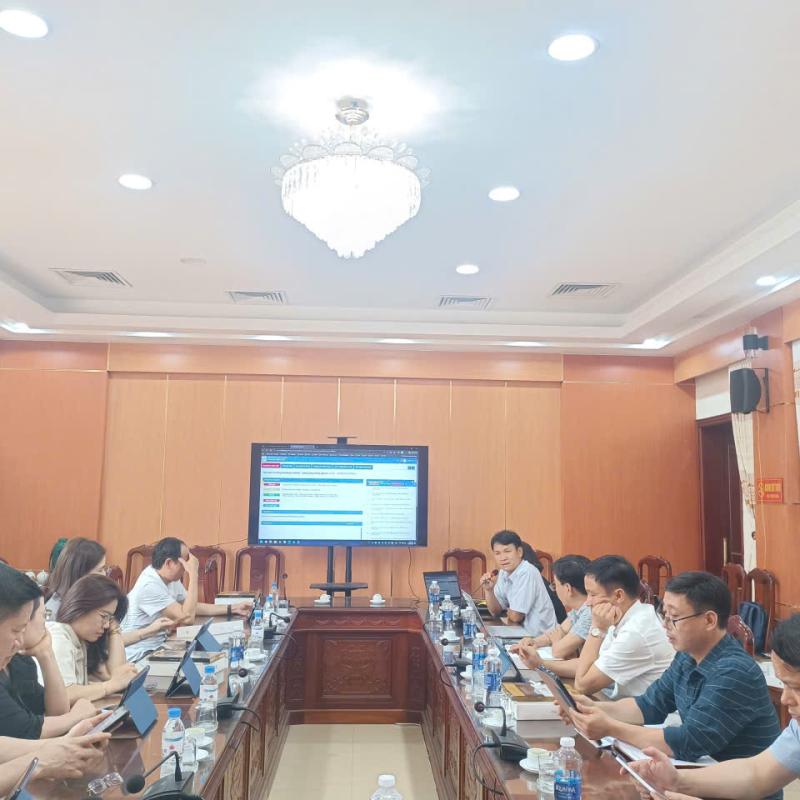 Hội nghị tập huấn sử dụng hệ thống họp và xử lý công việc eCabinet tại phường Lý Thường Kiệt