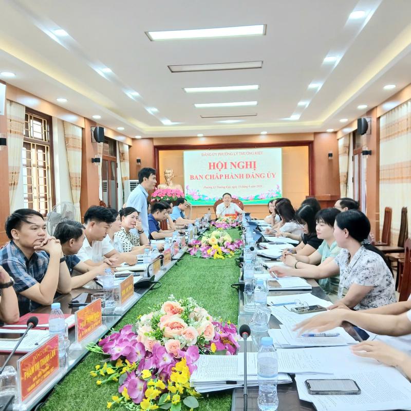 ĐẢNG ỦY PHƯỜNG LÝ THƯỜNG KIỆT TỔ CHỨC HỘI NGHỊ GIAO BAN THƯỜNG TRỰC ĐẢNG ỦY, HỌP BAN THƯỜNG VỤ, BAN CHẤP HÀNH ĐẢNG BỘ PHƯỜNG  NGÀY 18/6